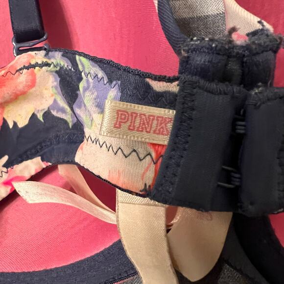 VS PINK Wear Everywhere Lightly Lined Roses Floral Bra Size 34D Navy Blue White - Picture 5 of 8